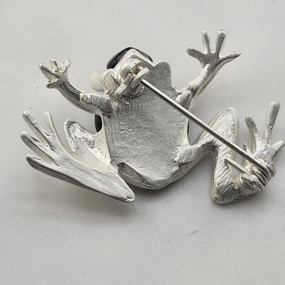 Vintage Brushed Silver Tone Frog‎ Brooch - Picture 3 of 4